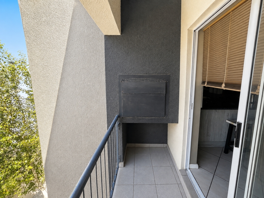 To Let 2 Bedroom Property for Rent in Buh Rein Estate Western Cape